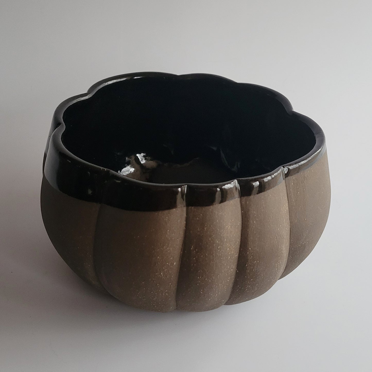 Medium Black Pumpkin Cauldron