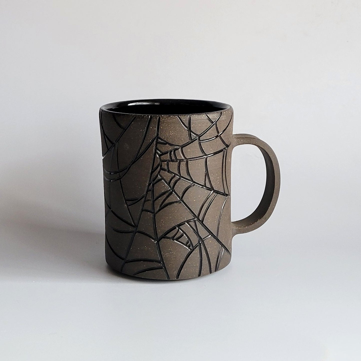 Spiderweb Mug 9 - 16oz
