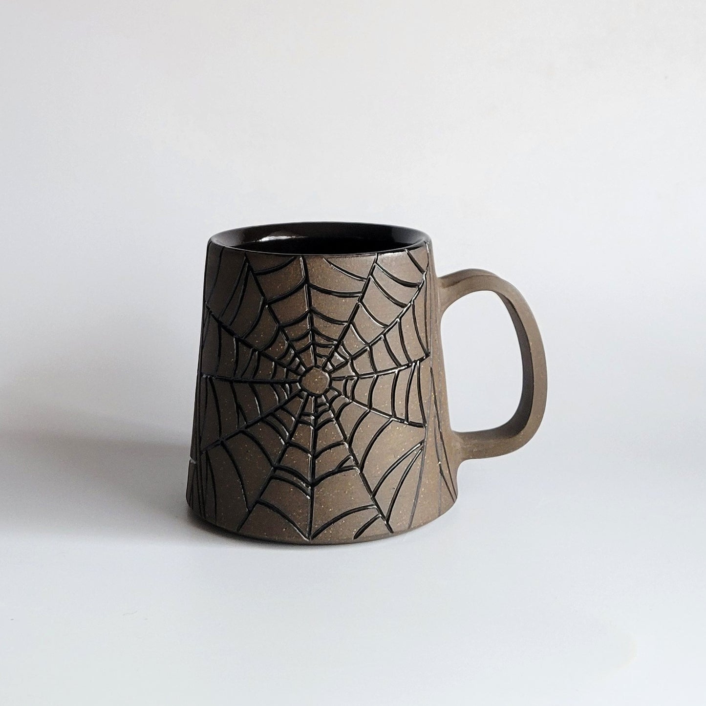 Spiderweb Mug 10 - 10oz